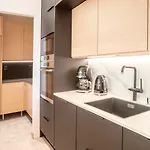 아파트 Riverside Luxury
