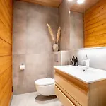 Riverside Luxury Apartmán *