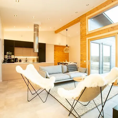 Riverside Luxury * ロヴァニエミ