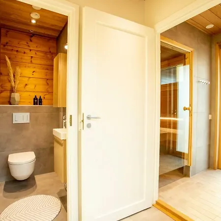Riverside Luxury *